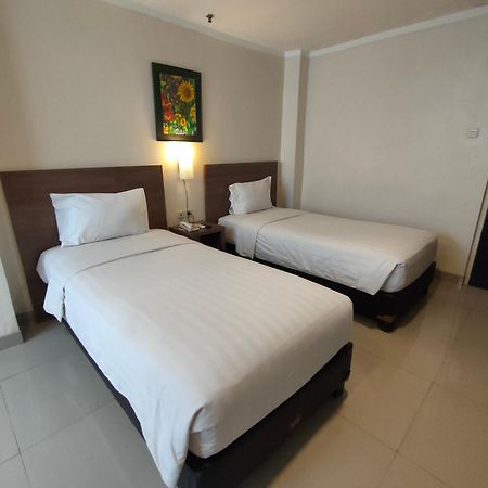 1O1 Urban Jakarta Thamrin Exterior photo